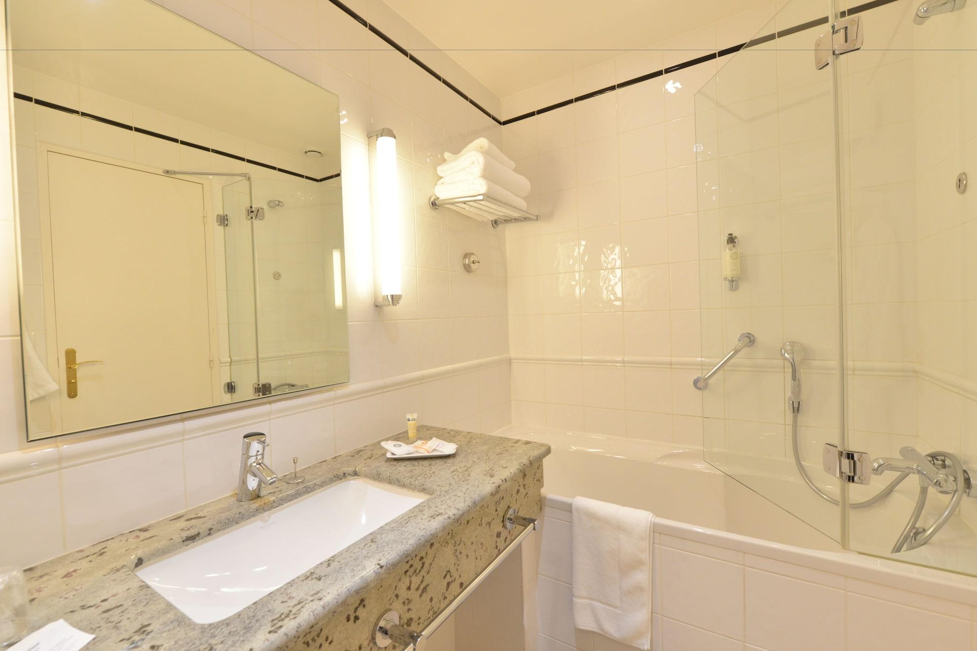 Best Western Plus Hotel D'Angleterre Bourges Eksteriør billede